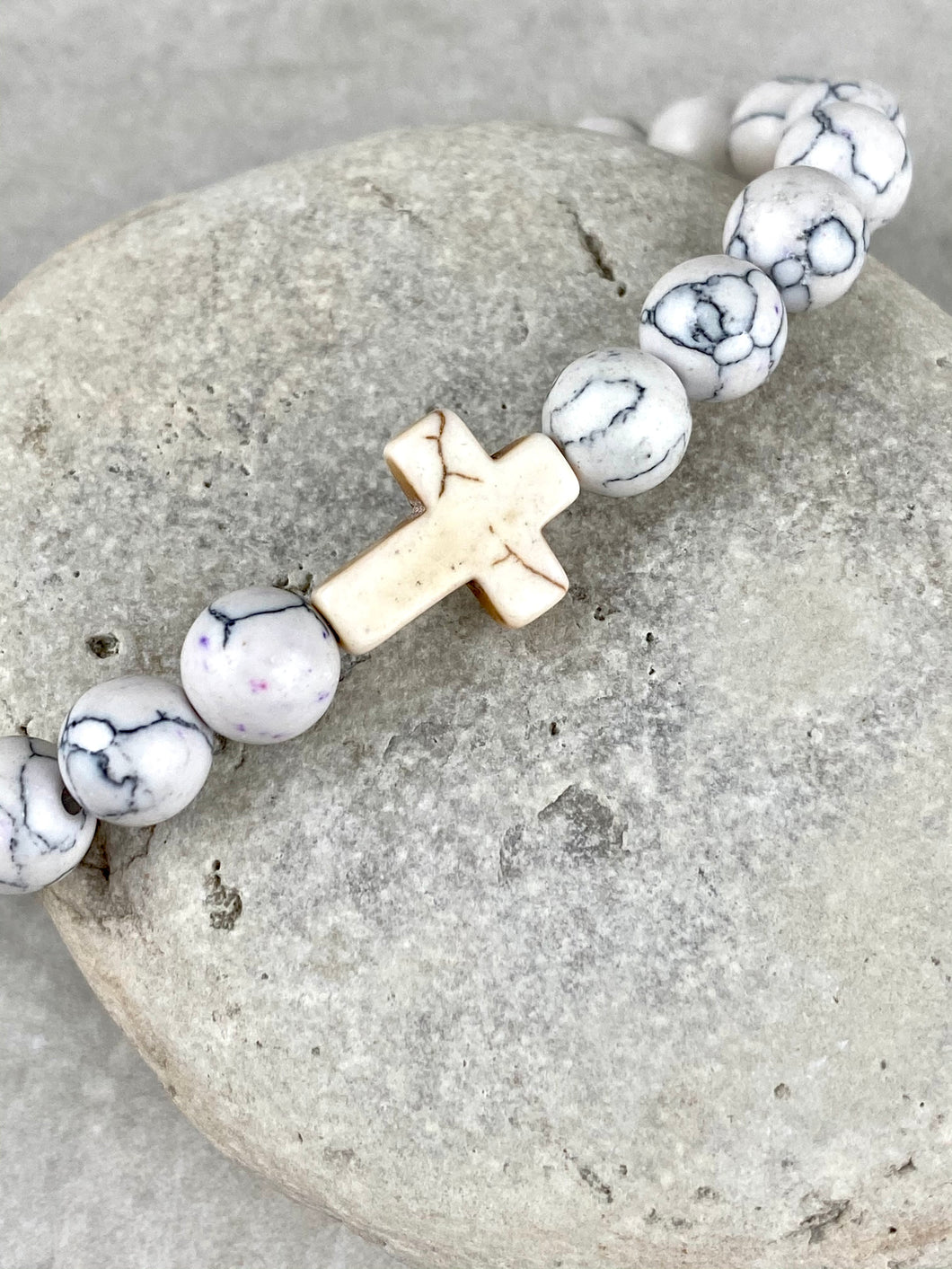 White Howlite Beaded Bracelet with Cross MB5
