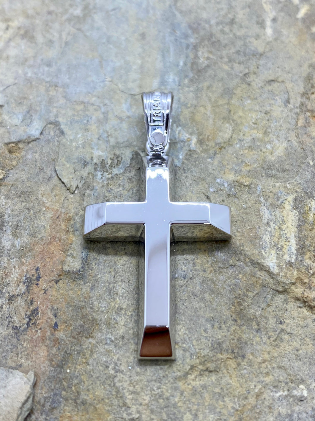 Triantos White Gold Cross 34